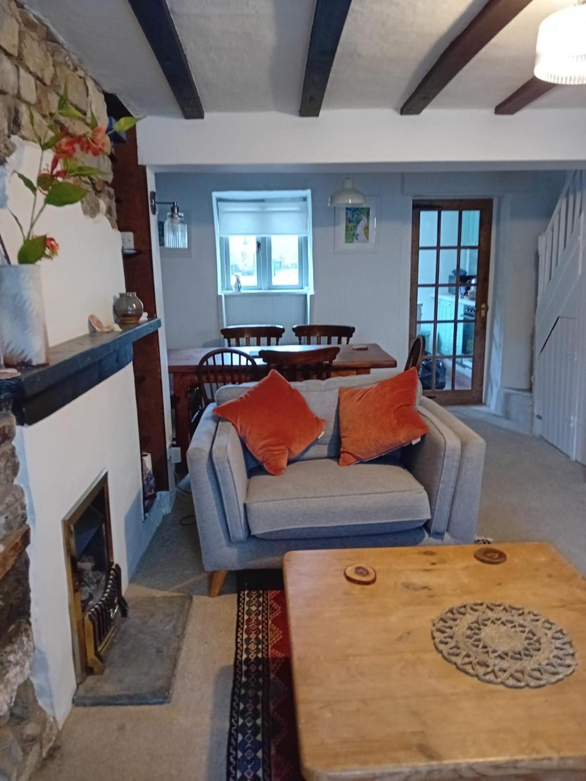 Nutshell Cottage Seaton  Extérieur photo